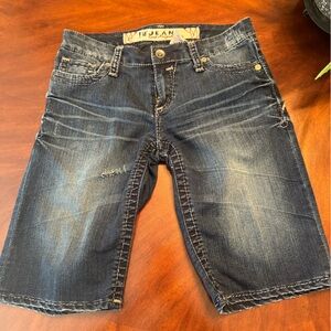 Denim shorts by It Jeans size 28 like new condition